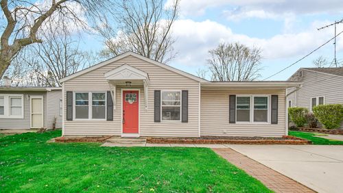 309 Michigami Trl, Chesterton, IN, 46304 | Card Image