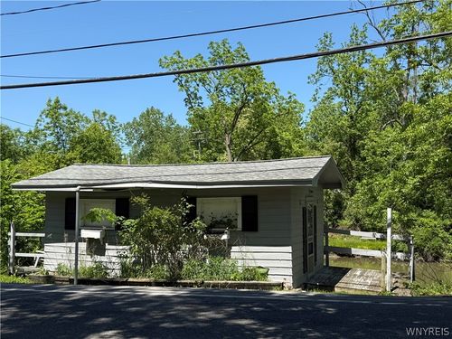 342 S Ellicott Creek Road, Amherst, NY, 14228 | Card Image