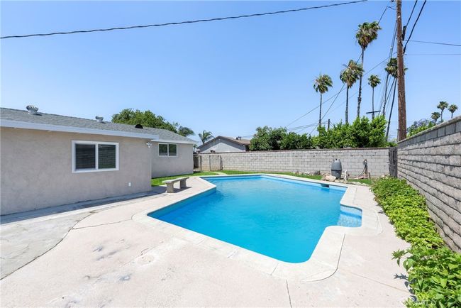 8888 Patrero St, House other with 5 bedrooms, 2 bathrooms and 2 parking in Riverside CA | Image 6