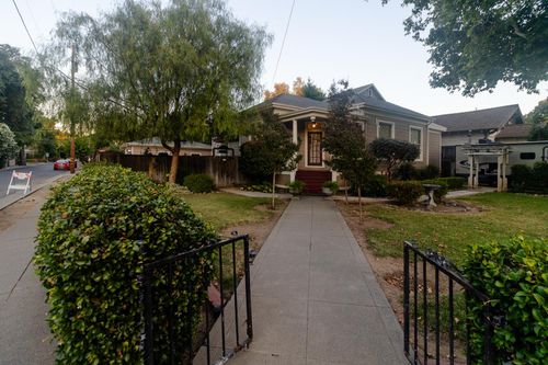 603 1st St, Woodland, CA, 95695-4027 | Card Image