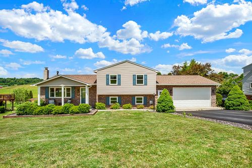 308 Stacey Dr, Mount Pleasant, PA, 15666-9121 | Card Image