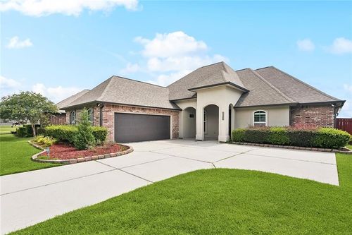 43360 Quiet Lake Dr, Hammond, LA, 70403-0567 | Card Image