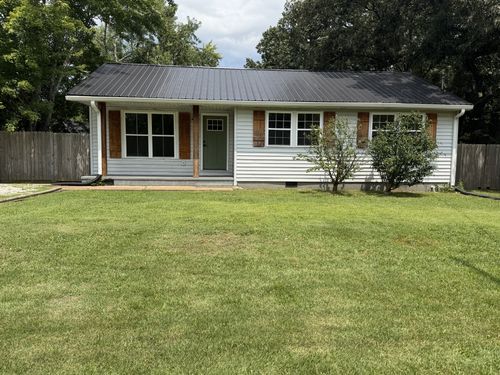 15 Forrest Ave, Hohenwald, TN, 38462-1141 | Card Image