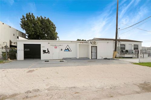 3705 Nw 35th Ave, Miami, FL, 33142-5021 | Card Image