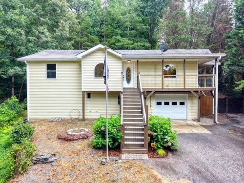 553 Grayce Ln, Hiawassee, GA, 30546-2559 | Card Image