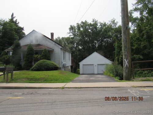 235 W Church St, Seymour, CT, 06483-2522 | Card Image