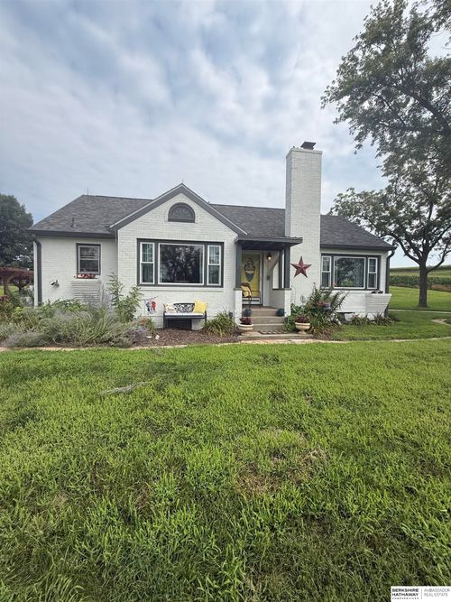 27566 Magnolia Rd, Underwood, IA, 51576-3764 | Card Image