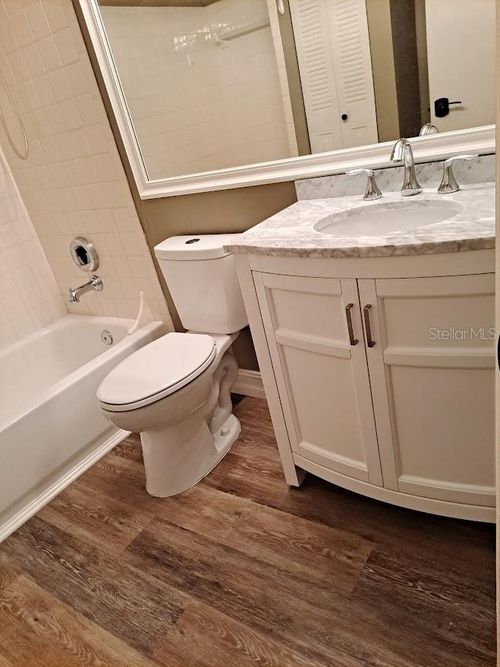 25-4037 Crockers Lake Boulevard, SARASOTA, FL, 34238 | Card Image