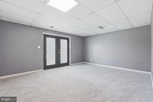 10292 Cliff Mills Rd, MARSHALL, VA, 20115-2107 | Card Image