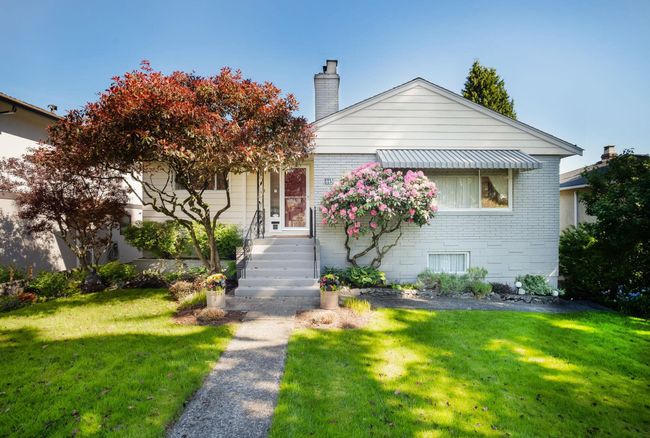 445 E 35 Th Avenue, House other with 4 bedrooms, 2 bathrooms and 2 parking in Vancouver BC | Image 1