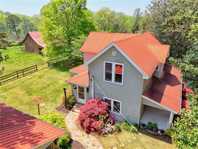 1096 Sutton Mill Rd, House other with 3 bedrooms, 2 bathrooms and 9 parking in Clarkesville GA | Image 54