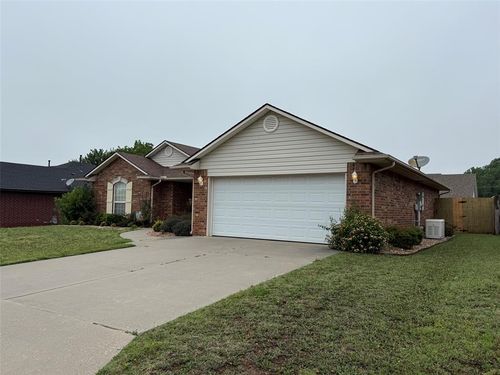 1926 Aspen Pl, Shawnee, OK, 74804-2426 | Card Image