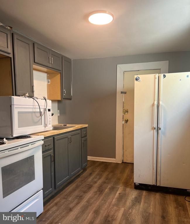 5218 Woodland Ave, Home with 0 bedrooms, 0 bathrooms and null parking in Philadelphia PA | Image 5