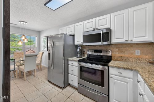 202-2400 Huntscroft Ln, Raleigh, NC, 27617-8503 | Card Image