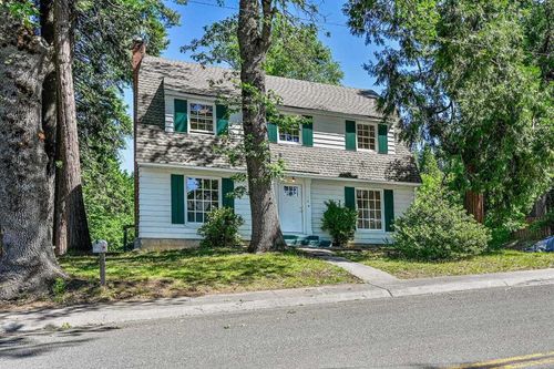 118 Ida St, Mount Shasta, CA, 96067-2628 | Card Image