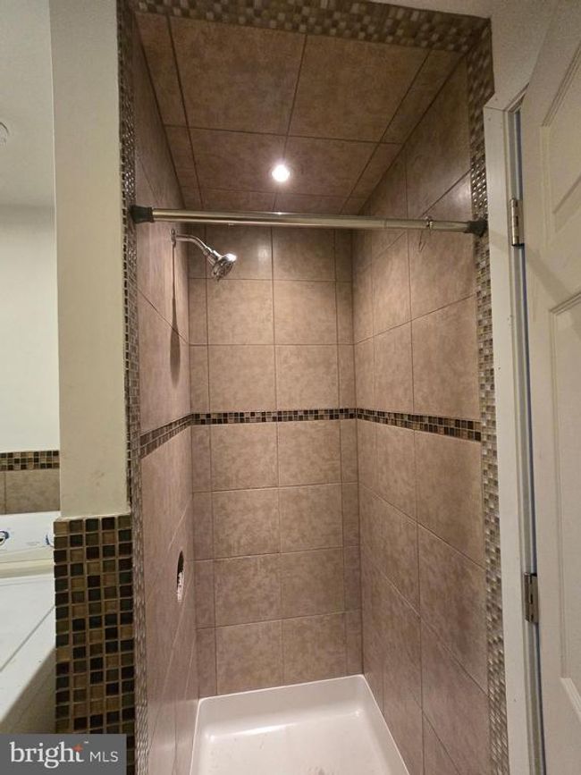 338 East Ave, House other with 4 bedrooms, 2 bathrooms and null parking in MOUNT CARMEL PA | Image 23