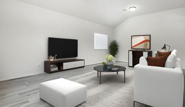 Large living room or living room dining room combo. | Image 14