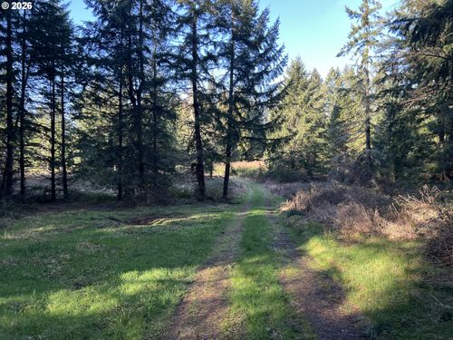 39775 Se Kitzmiller Rd, Eagle Creek, OR, 97022-8773 | Card Image