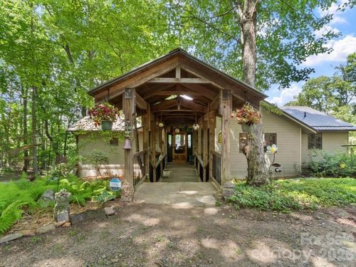 32-1355 Moonshine Mountain Rd, Burnsville, NC, 28714-5119 | Card Image