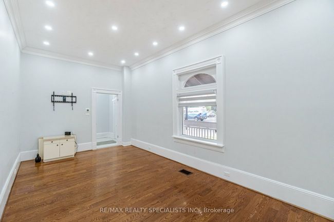 521 Guelph St, Home with 5 bedrooms, 5 bathrooms and 13 parking in Norval ON | Image 18