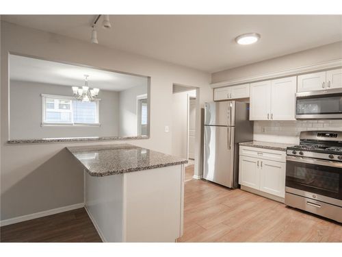 6418 Knoll St N, Golden Valley, MN, 55427-4227 | Card Image