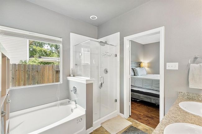 454 Fishhawk Way, House other with 3 bedrooms, 2 bathrooms and 2 parking in Crosby TX | Image 17