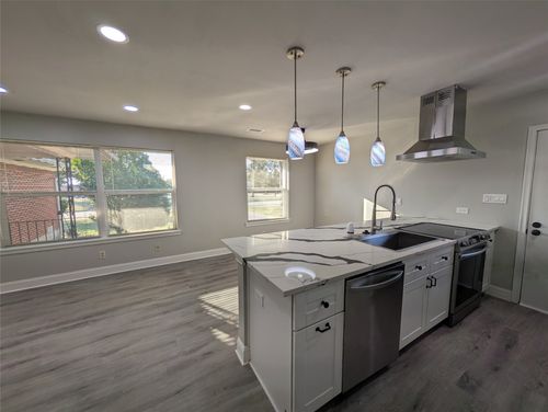 330 La Salle Dr, Richardson, TX, 75081-6058 | Card Image