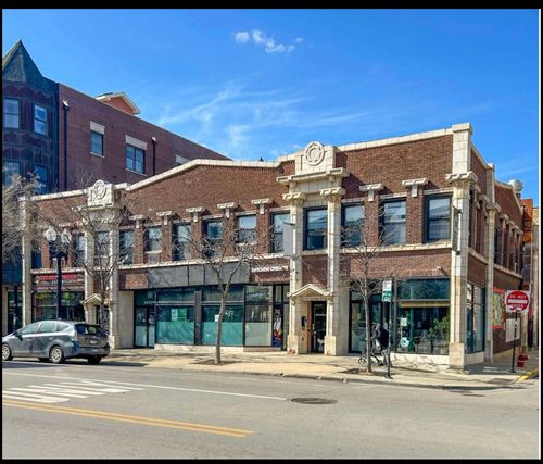212-1136 W Wilson Ave, Chicago, IL, 60640-6201 | Card Image