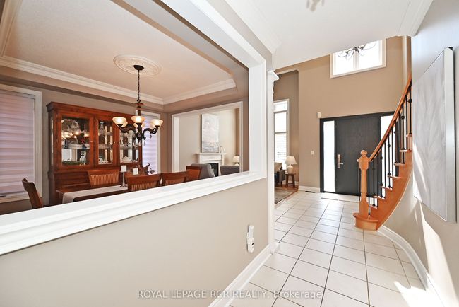 9 Deerhorn Cres, House other with 4 bedrooms, 3 bathrooms and 6 parking in Aurora ON | Image 11