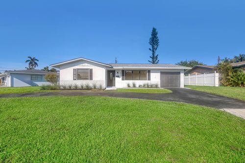 9715 Dahlia Ave, Palm Beach Gardens, FL, 33410-5652 | Card Image