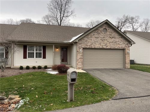 b-1031 Villa Place, Girard, OH, 44420 | Card Image