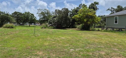 736 Young, Rockport, TX, 78382 | Card Image