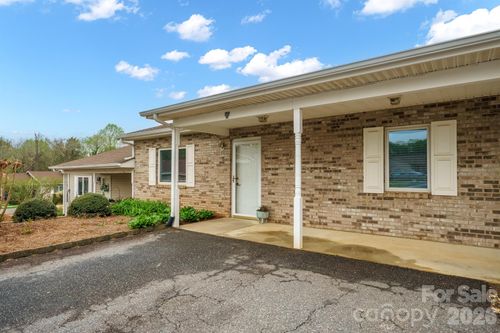 apt-b2-505 2nd Street Pl Ne, Conover, NC, 28613-2043 | Card Image