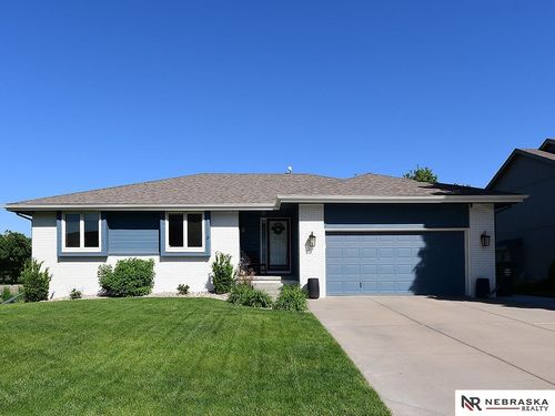 21890 Plum Creek Dr, Gretna, NE, 68028-4785 | Card Image
