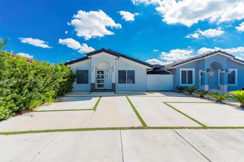 9174 Nw 114th Ter, Hialeah Gardens, FL, 33018-4150 | Card Image