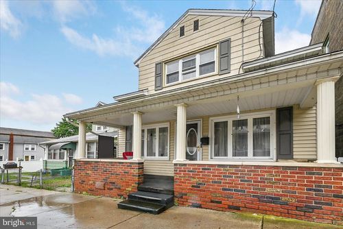 1114 W Arch St, COAL TOWNSHIP, PA, 17866-1806 | Card Image