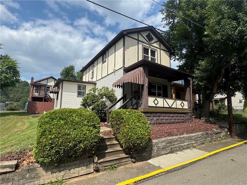 213 2nd Ave, Elco, PA, 15434-9804 | Card Image