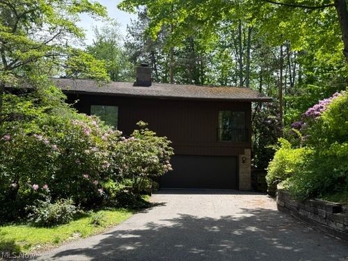 1938 Hemlock Dr, Kent, OH, 44240-5934 | Card Image