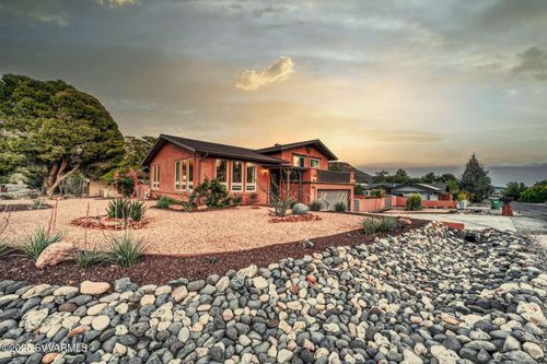 110 Canyon Diablo Rd, Sedona, AZ, 86351-9180 | Card Image