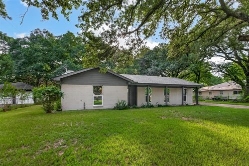 9 N Amburn Rd, Texas City, TX, 77591-3253 | Card Image