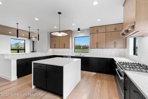 2055 Log Cabin Clb Road, Jackson, WY, 83001 | Card Image