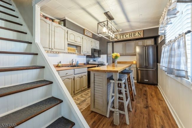 41 Spring Hill Rd, House other with 3 bedrooms, 2 bathrooms and null parking in Clifton NJ | Image 14
