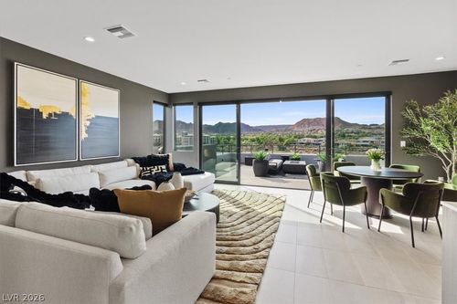 40 Heron Harbour Dr, Henderson, NV, 89011-3808 | Card Image