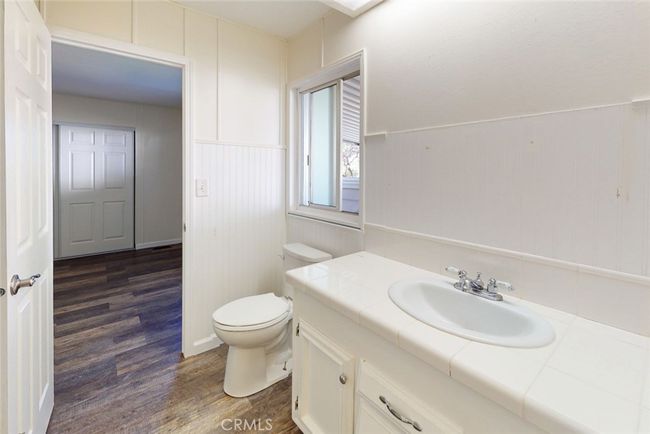 Jack & Jilll bathroom leading to bedroom 2. | Image 29