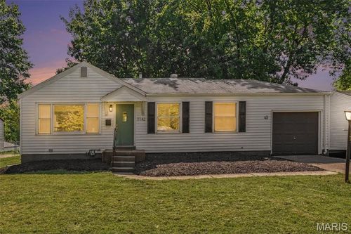 1142 Laire Dr, Saint Louis, MO, 63137-2023 | Card Image