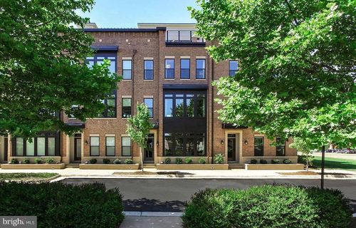 42389 Willow Creek Way, BRAMBLETON, VA, 20148-4881 | Card Image