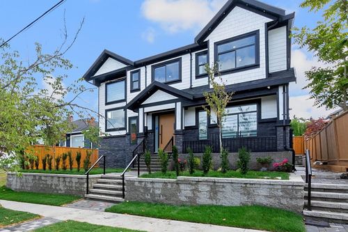 {{alt}} | Card Image