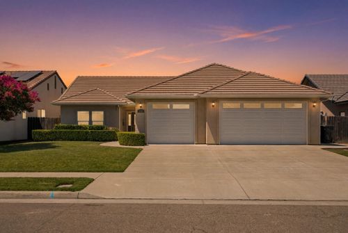1980 Academy Ave, Tulare, CA, 93274-3187 | Card Image