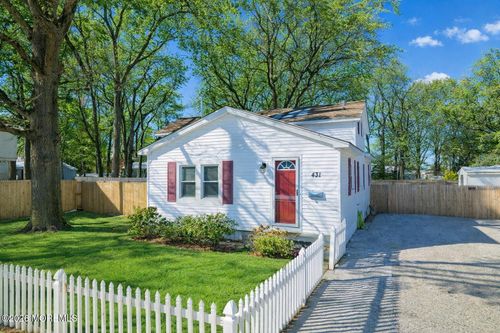 431 S Laurel Ave, Hazlet Township, NJ, 07734-3147 | Card Image