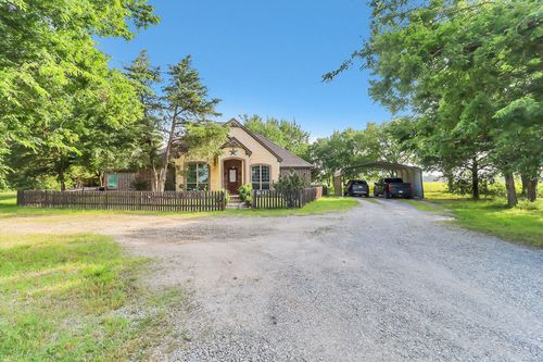 1468 County Road 4015, Savoy, TX, 75479-2323 | Card Image